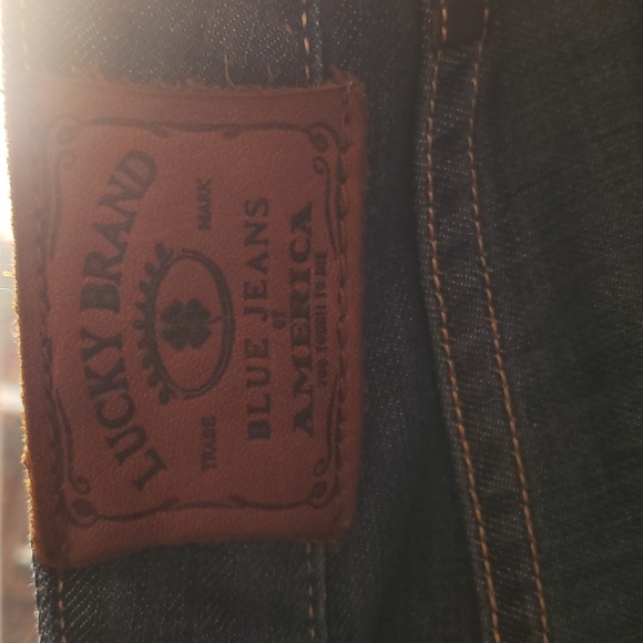 LUCKY BRAND Blue Jeans - Picture 5 of 8